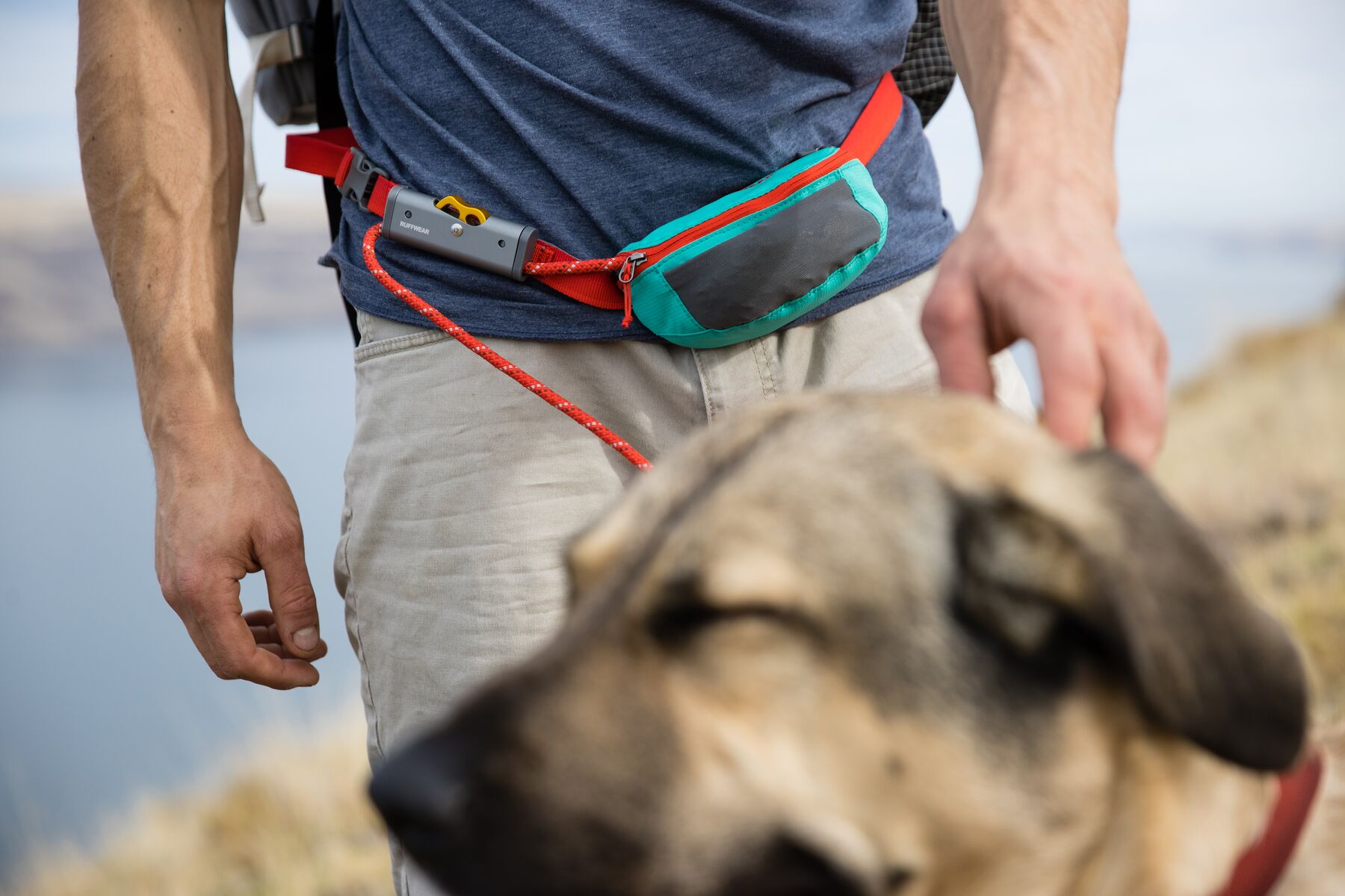 Ruffwear Hitch Hiker™ klätterinspirerat koppel med justerbar längd, finns i två färger