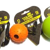 Massiv gummiboll med snöre